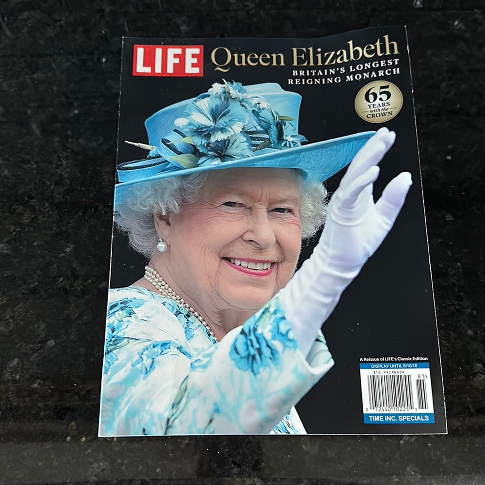 Life Magazine: Queen Elizabeth, a reissue of Life’s Classic Edition.